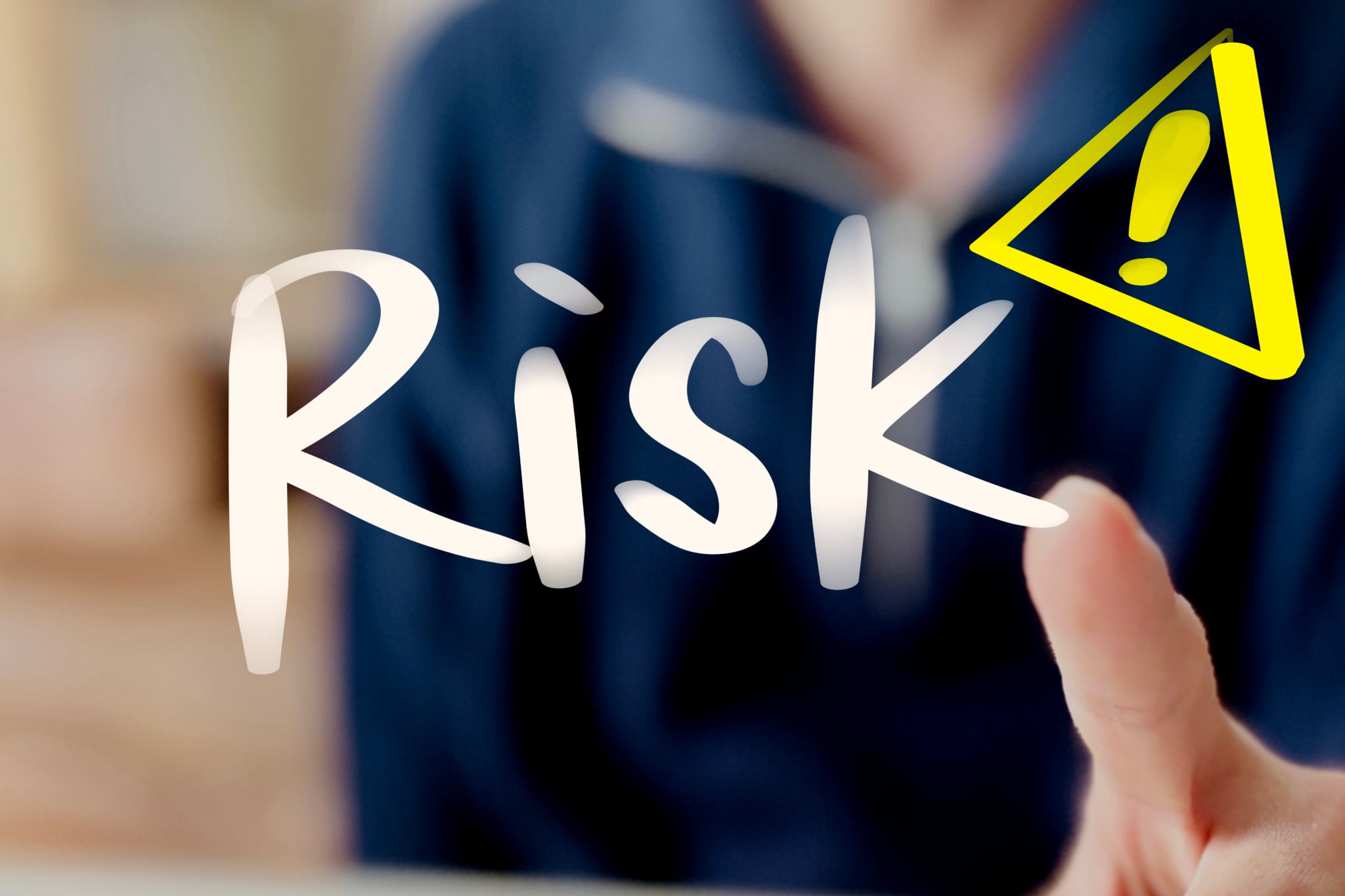 顎関節症を放置するリスクについて説明するイメージ